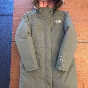 North Face Girls’ Arctic Parka